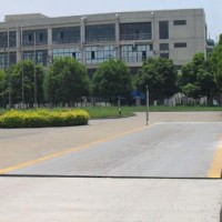 100吨地磅