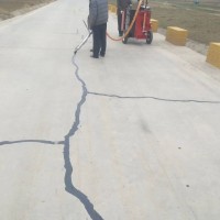 马路灌缝胶