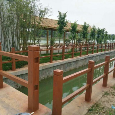 仿木草坪护栏