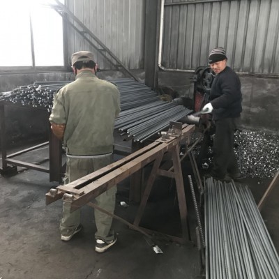 自进式中空锚杆