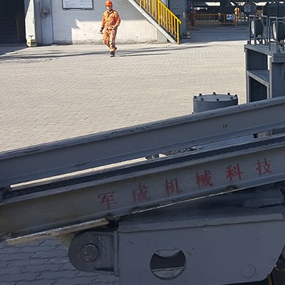 翻翘料面机
