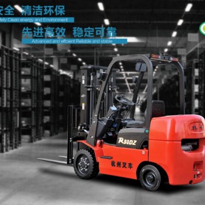 R系列1.5-1.8吨铁路专用短轴距内燃叉车