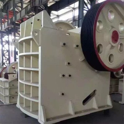 PE900x1200鄂式破碎机
