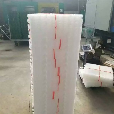蓄排水板