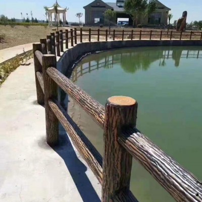水泥仿树皮护栏