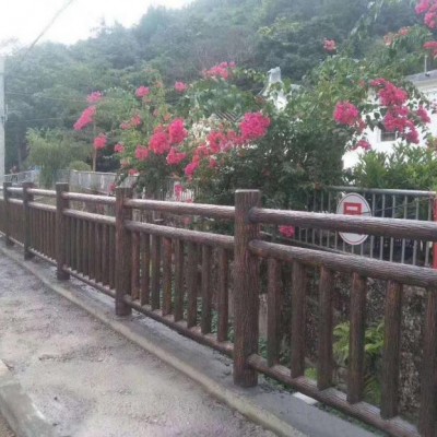 水泥仿树皮护栏
